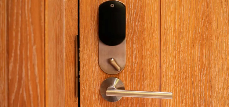 Automatic Locking Door Knob Glendale